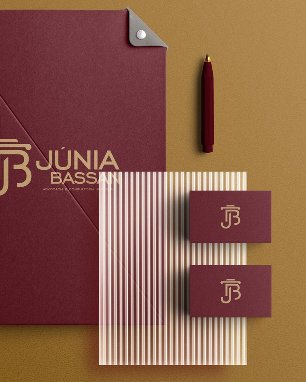 Júnia Bassan — image 06