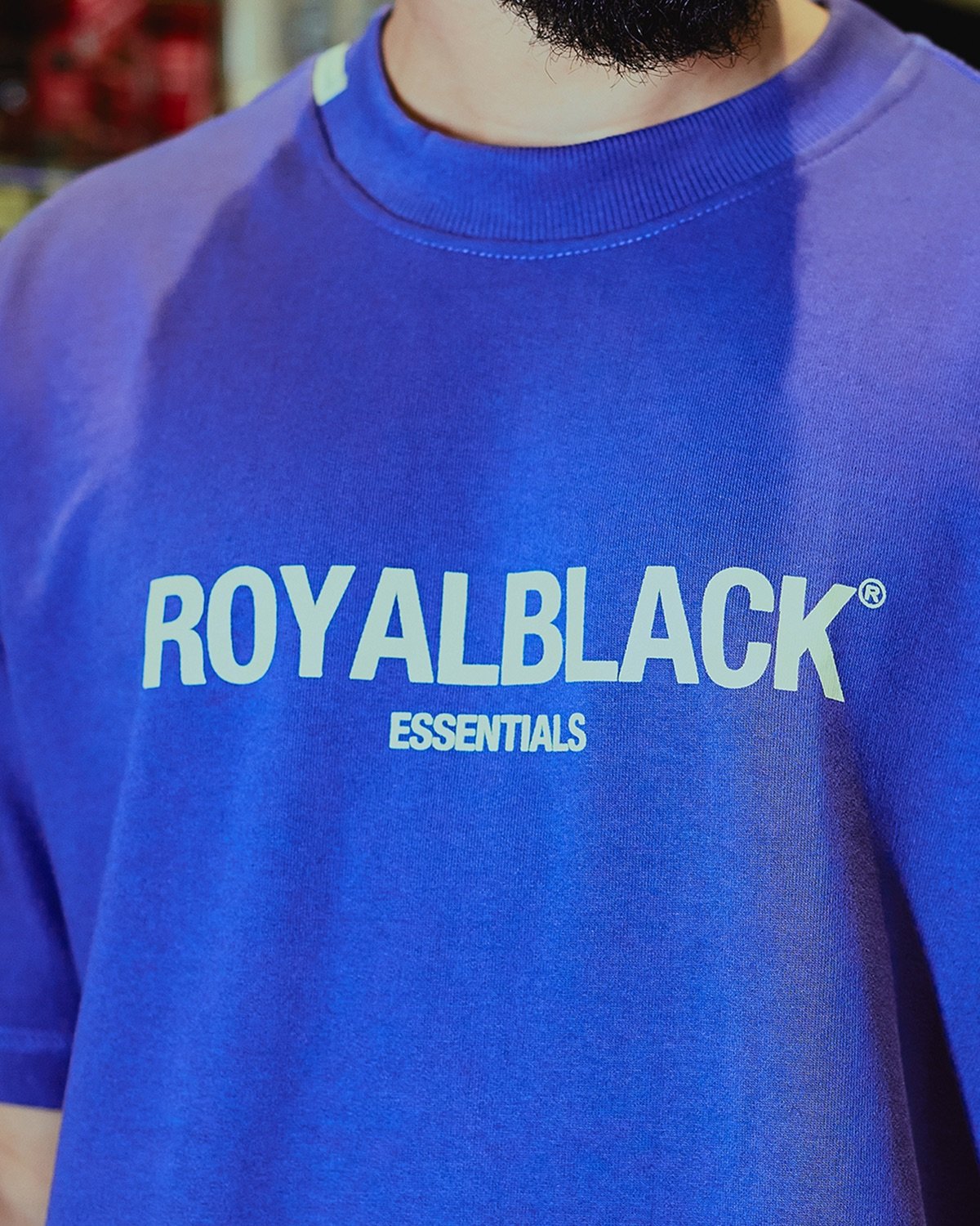 Royal Black — image 01